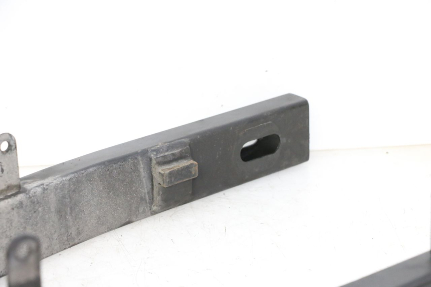 photo de FORCELLONE YAMAHA XJ6 ABS 600 (2008 - 2016) - Primo piano ad alta risoluzione