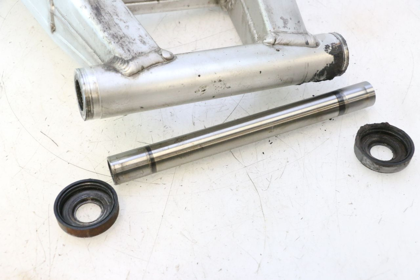 photo de FORCELLONE YAMAHA XJR 1300 (1998 - 2002) - Focus sulla struttura