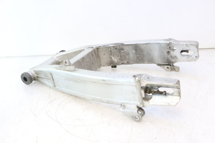 photo de FORCELLONE YAMAHA XJR 1300 (1998 - 2002) - Dettagli dei punti di fissaggio