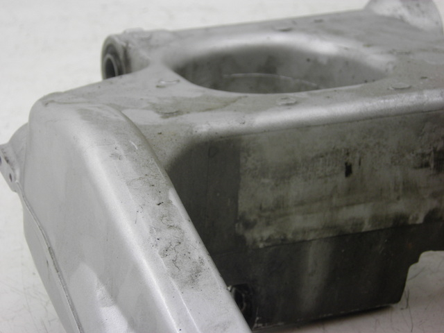 photo de Braccio oscillante YAMAHA FJR 1300 (2004 - 2005) - Altra angolazione