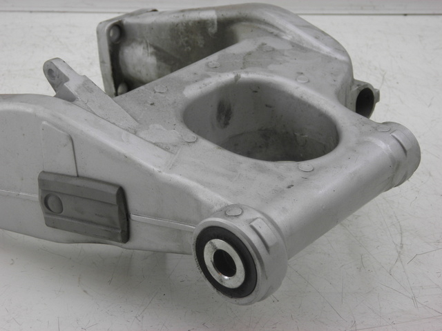 photo de Braccio oscillante YAMAHA FJR 1300 (2004 - 2005) - Vista d'insieme del prodotto