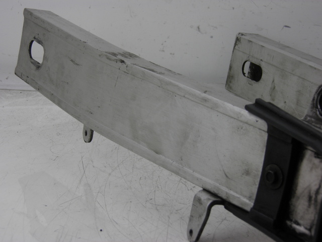 photo de Braccio oscillante YAMAHA FZS FAZER 600 (1998 - 2001) - Zoom sullo stato d'uso