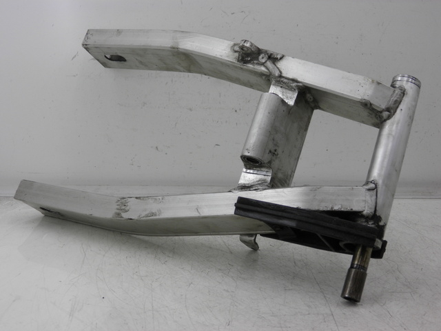 photo de Braccio oscillante YAMAHA FZS FAZER 600 (1998 - 2001) - Dettagli dei punti di fissaggio