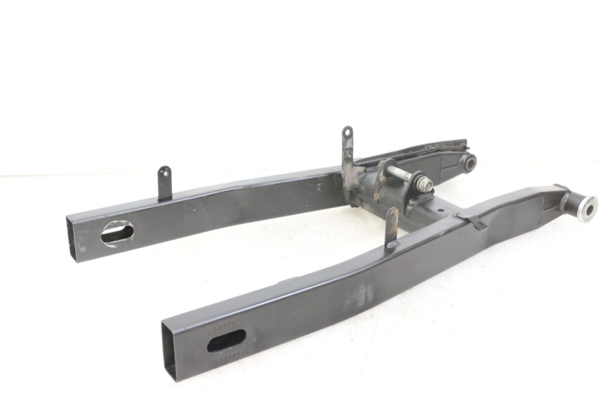 photo de FORCELLONE YAMAHA XJ6 ABS 600 (2008 - 2016) - Primo piano tecnico