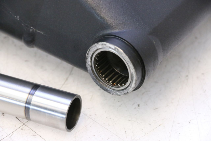 photo de FORCELLONE YAMAHA YZF R6 600 (2008 - 2009) - Angolazione alternativa