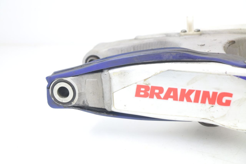 photo de FORCELLONE YAMAHA YZF YZ-F 450 (2018 - 2021) - Stato della superficie e materiale