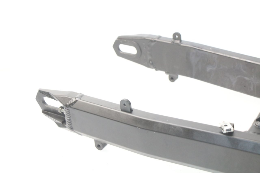 photo de Braccio oscillante KAWASAKI Z Z900 900 (2017 - 2019) - Primo piano tecnico