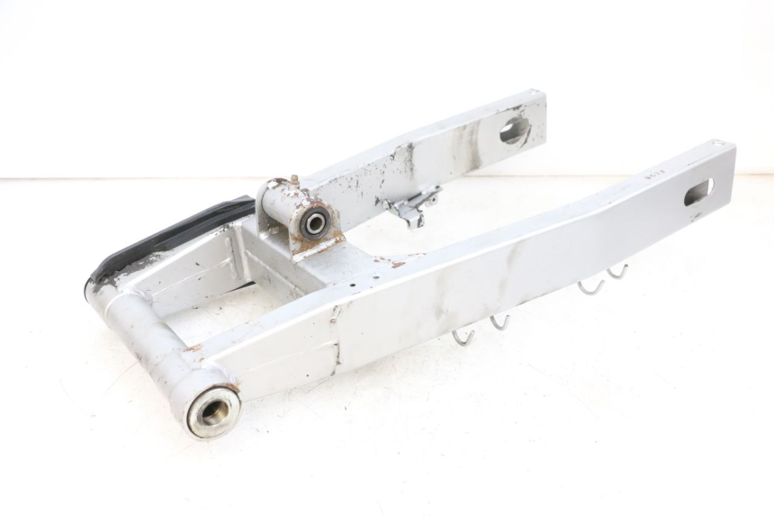 photo de FORCELLONE KAWASAKI ZR 7 750 (1999 - 2004) - Focus sulla struttura