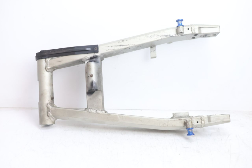 photo de FORCELLONE KAWASAKI ZX-6R ZX6R 600 (2000 - 2002) - Caratteristiche distintive