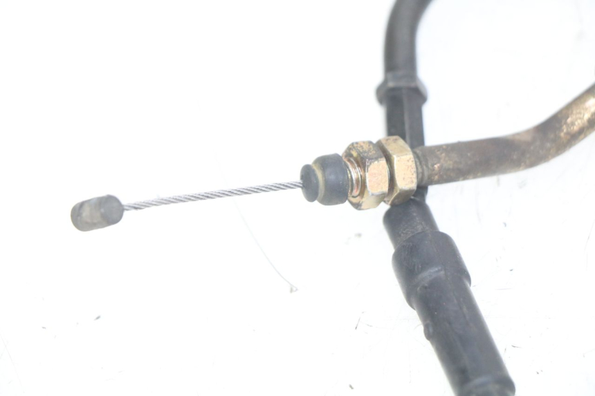 photo de CAVO DELL'ACCELERATORE KYMCO AGILITY 16+ 4T 50 (2018 - 2023) - Primo piano tecnico