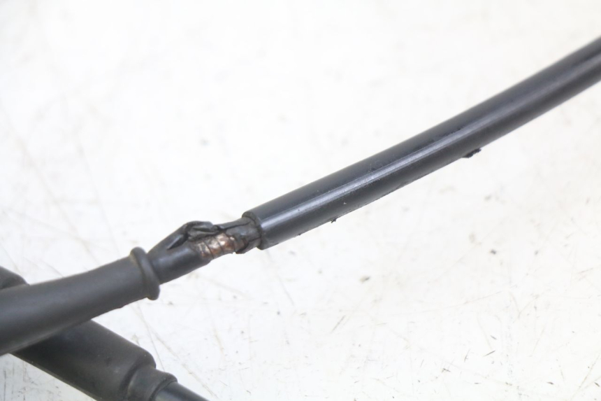 photo de CAVO DELL'ACCELERATORE KYMCO AGILITY 16+ 4T 50 (2018 - 2023) - Zoom sullo stato d'uso