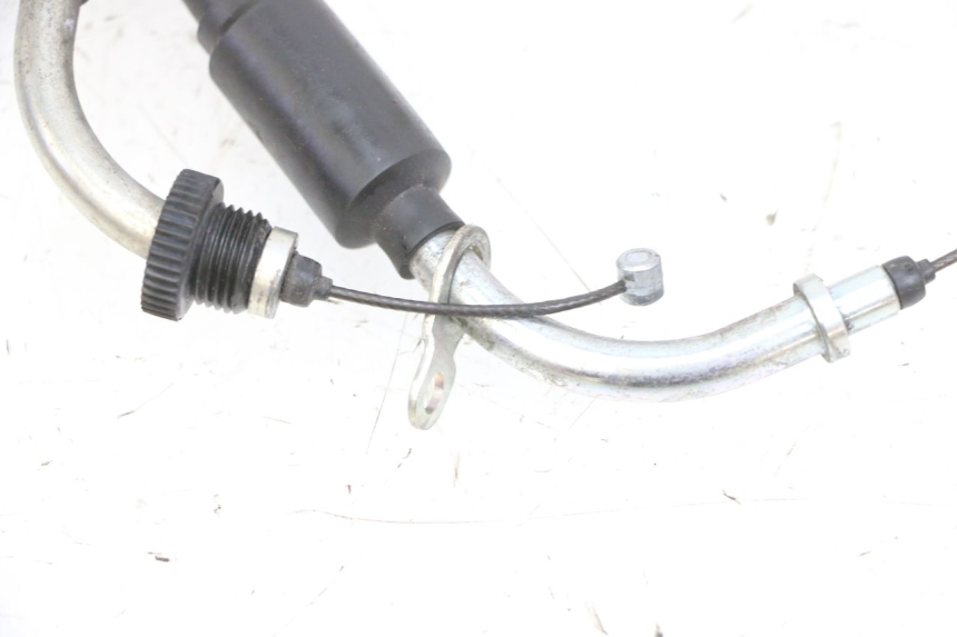 photo de CAVO ACCELERATORE SUZUKI BURGMAN 650 (2013 - 2020) - Primo piano tecnico