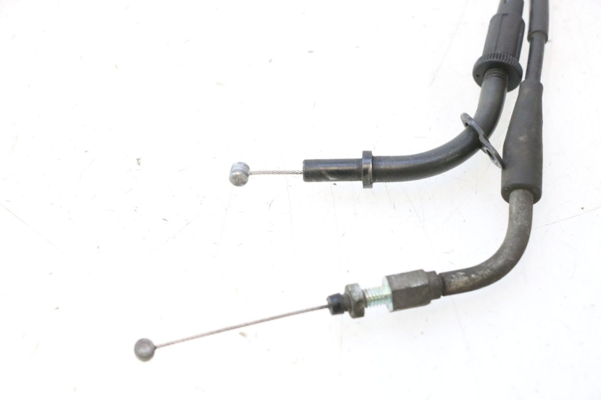 photo de Cavo dell'acceleratore SUZUKI BURGMAN EXECUTIVE ABS 650 (2006 - 2012) - Zoom sullo stato d'uso