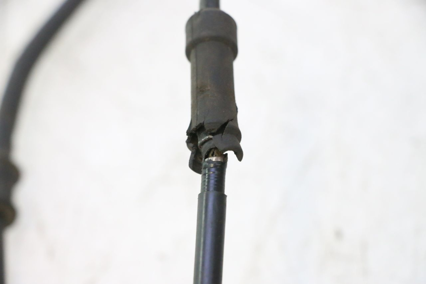 photo de CAVO DELL'ACCELERATORE GILERA GP 800 (2007 - 2013) - Primo piano tecnico