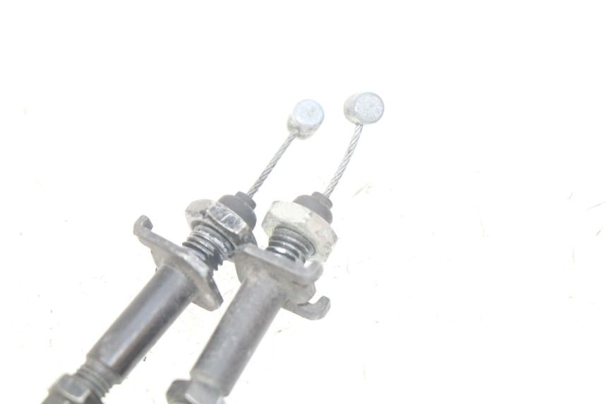 photo de CAVO DELL'ACCELERATORE PIAGGIO VESPA GTS IGET ABS 125 (2017 - 2023) - Dettagli dei punti di fissaggio