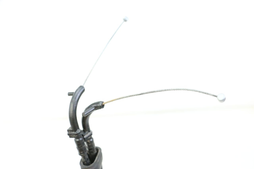 photo de CAVO ACCELERATORE YAMAHA XJN DIVERSION 600 (2000 - 2003) - Dettagli dei punti di fissaggio