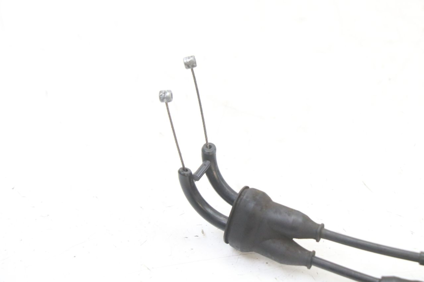 photo de CAVO DELL'ACCELERATORE YAMAHA FZS FAZER 600 (2001 - 2003) - Zoom sullo stato d'uso