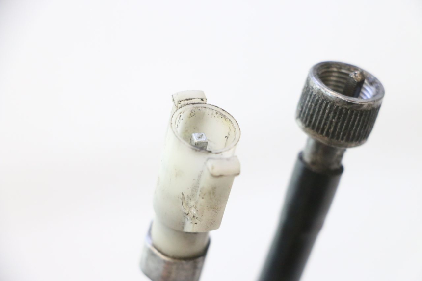 photo de CABLAGGIO CONTACHILOMETRI YAMAHA YP MAJESTY 125 (1998 - 2001) - Altra angolazione