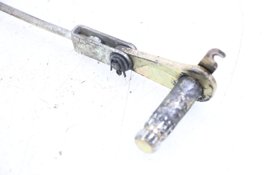 photo de CAVO FRENO POSTERIORE  HYOSUNG GF 125 (2001 - 2005) - Primo piano tecnico