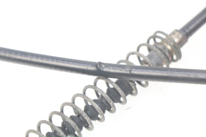 photo de CAVO DEL FRENO POSTERIORE SYM ORBIT 2 2T 50 (2008 - 2018) - Primo piano tecnico