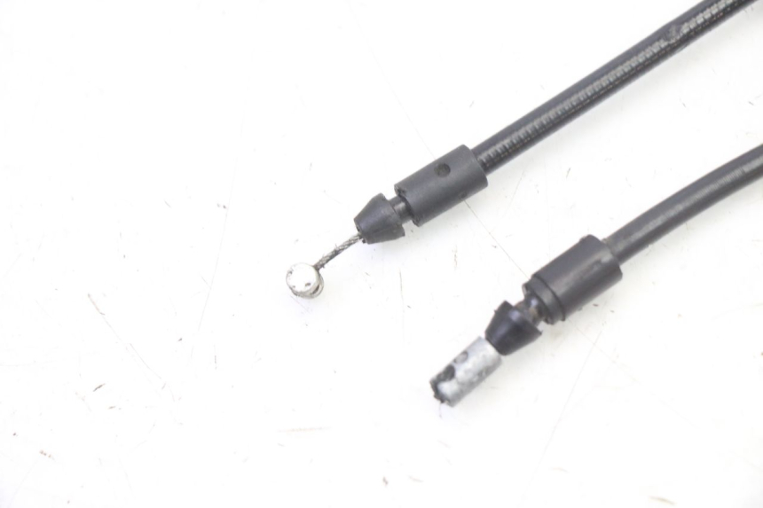 photo de SERRATURA SELLA CAVO PIAGGIO MP3 500 (2014 - 2017) - Dettagli dei punti di fissaggio