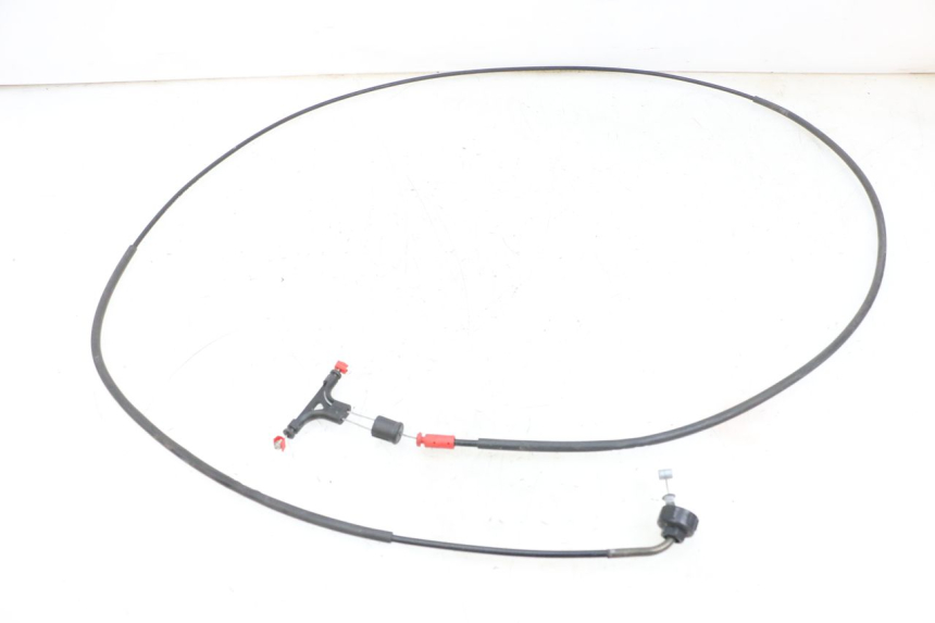 photo de CABLAGGIO APERTURA SELLA YAMAHA XMAX X-MAX 125 (2006 - 2009) - Primo piano tecnico