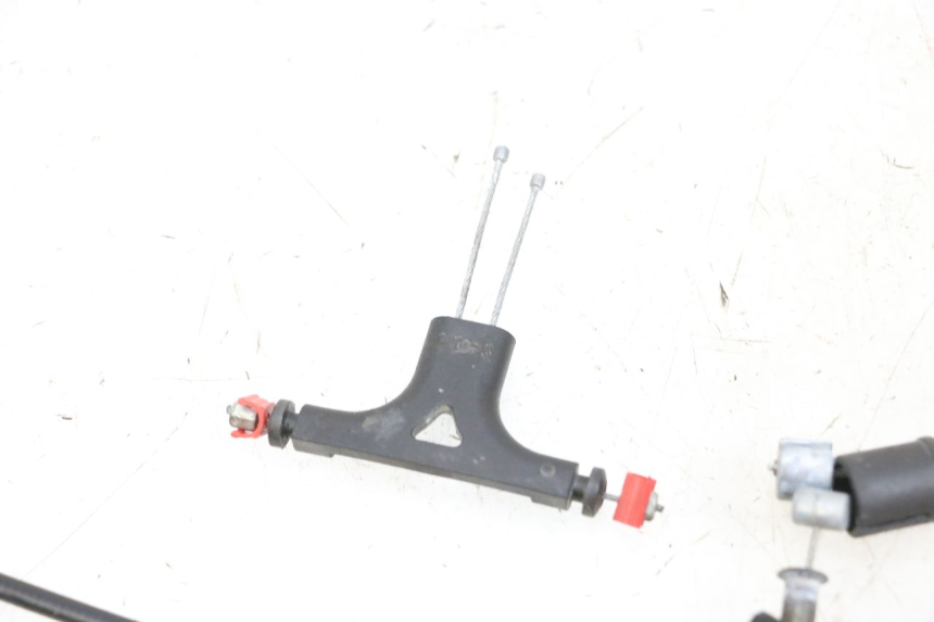 photo de CABLAGGIO APERTURA SELLA YAMAHA XMAX X-MAX 125 (2006 - 2009) - Stato della superficie e materiale