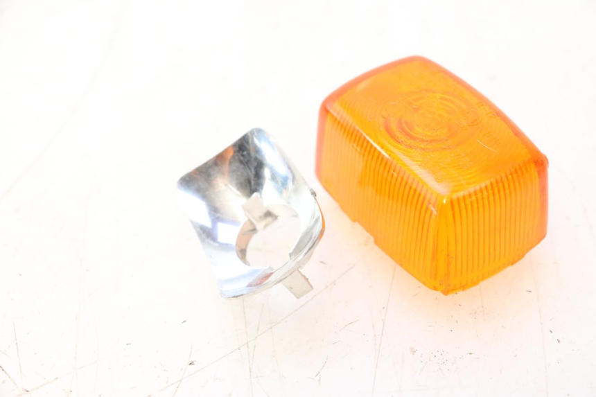 photo de COPERCHI INDICATORE DIREZIONE DESTRA POSTERIORE YAMAHA SLIDER 50 (1999 - 2004) - Ricambio usato controllato
