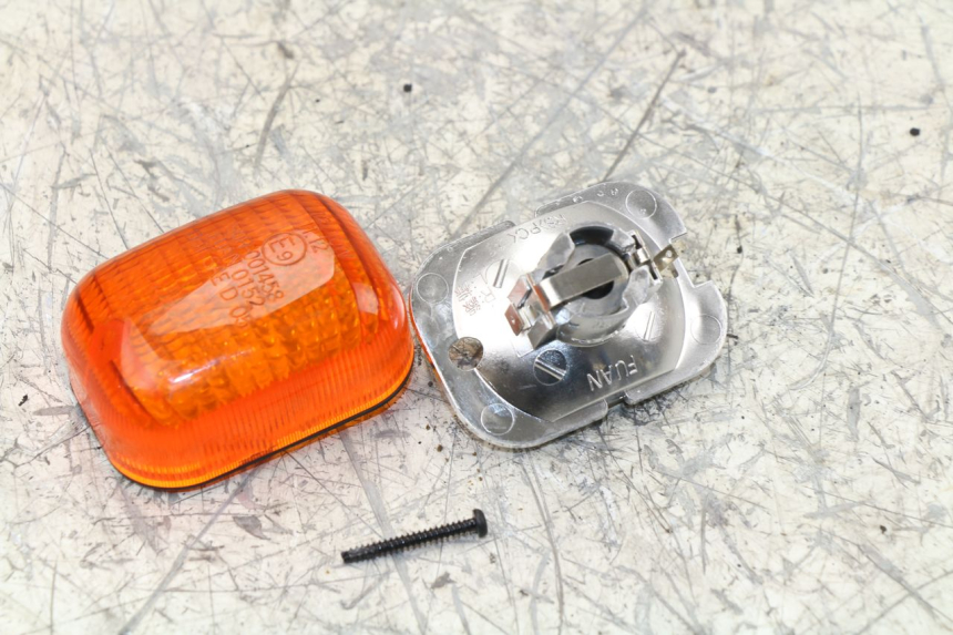 photo de COPERCHIO FRECCIA POSTERIORE DESTRA YAMAHA BW'S BWS 125 (2010 - 2013) - Dettaglio del componente