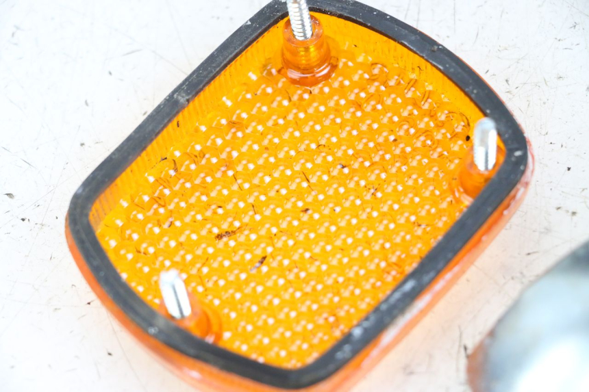 photo de Fanale posteriore sinistro HONDA CA REBEL 125 (1995 - 2001) - Zoom sullo stato d'uso