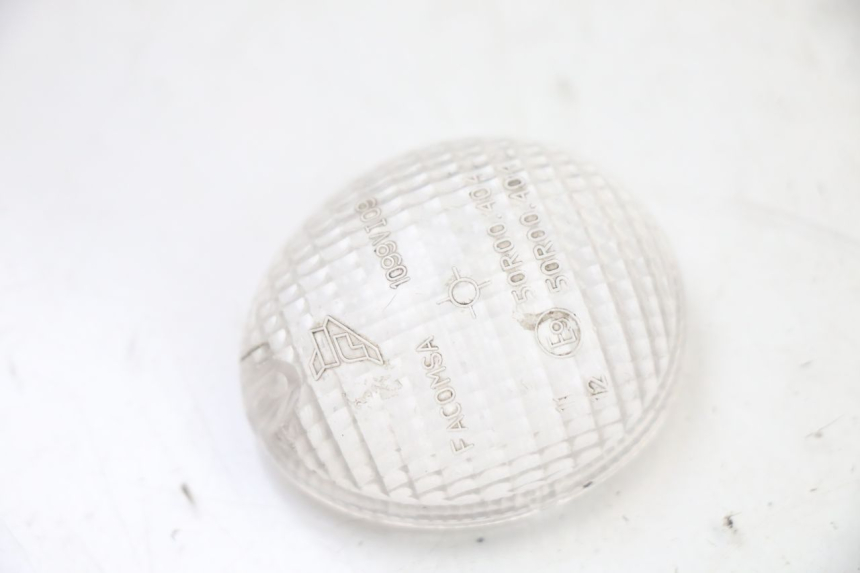 photo de COPERCHI INDICATORE DIREZIONE SINISTRO POSTERIORE PEUGEOT TREKKER TKR 50 (2005 - 2014) - Zoom sullo stato d'uso