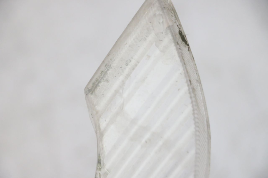 photo de COPERCHI INDICATORE DIREZIONE DESTRA ANTERIORE PEUGEOT VIVACITY NEW 2T 50 (2008 - 2017) - Dettaglio del componente