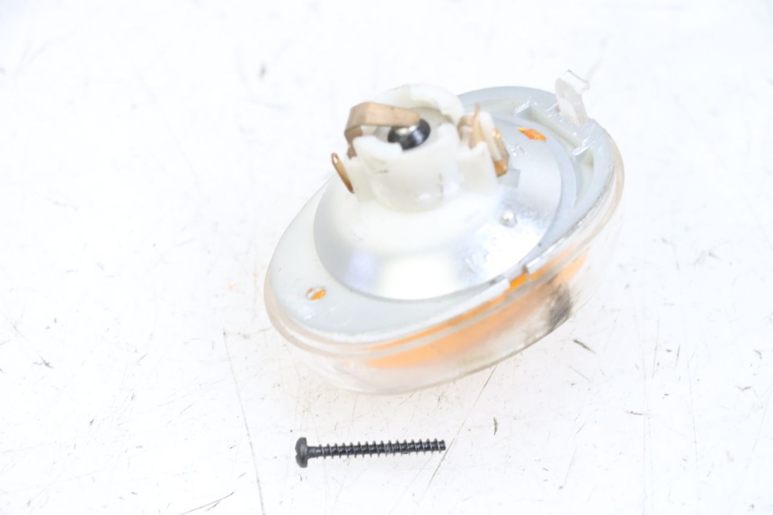 photo de COPERCHI INDICATORE DIREZIONE SINISTRO ANTERIORE YAMAHA BW'S EASY 50 (2013 - 2016) - Dettaglio del componente