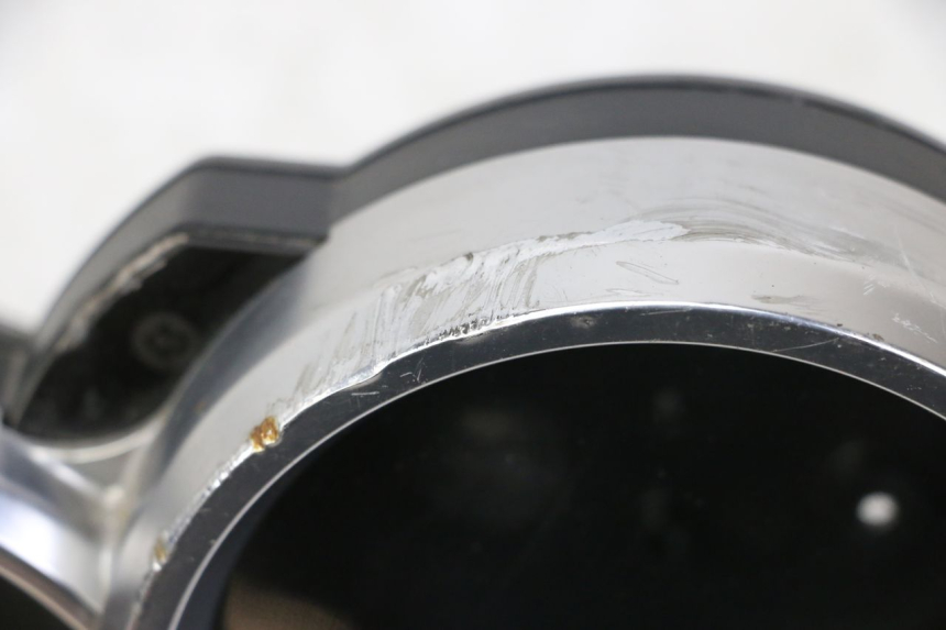 photo de CONTACHILOMETRI GEMMA YAMAHA FJR ABS 1300 (2006 - 2012) - Dettagli dei punti di fissaggio