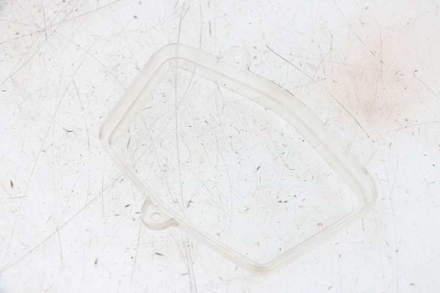 photo de COPERCHIO CONTACHILOMETRI PEUGEOT KISBEE 4T 50 (2010 - 2017) - Zoom sullo stato d'uso