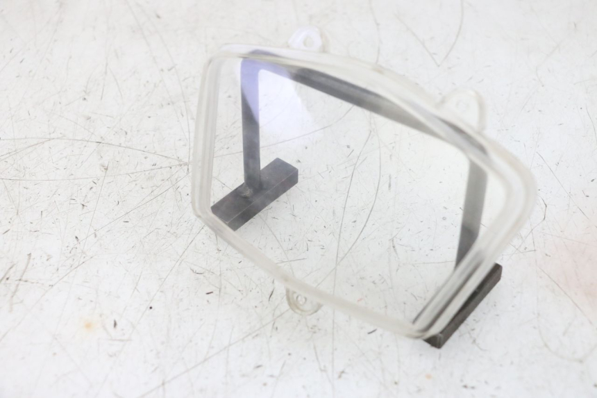 photo de COPERCHIO CONTACHILOMETRI PEUGEOT KISBEE 4T 50 (2018 - 2022) - Dettaglio del componente