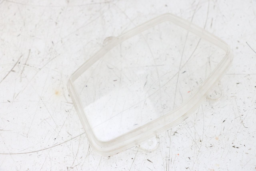 photo de COPERCHIO CONTACHILOMETRI PEUGEOT KISBEE 4T 50 (2018 - 2022) - Altra angolazione