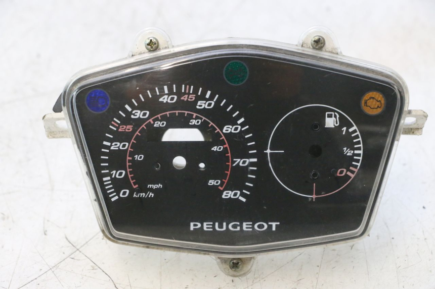 photo de COPERCHIO CONTACHILOMETRI PEUGEOT KISBEE 4T 50 (2018 - 2022) - Vista principale