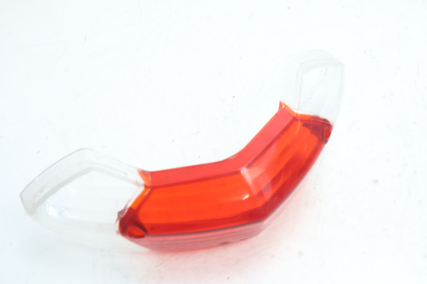 photo de COPERCHIO FANALE POSTERIORE PEUGEOT KISBEE 2T 50 (2010 - 2017) - Dettaglio del componente