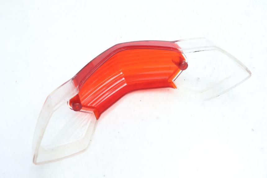photo de COPERCHIO FANALE POSTERIORE PEUGEOT KISBEE 2T 50 (2010 - 2017) - Altra angolazione
