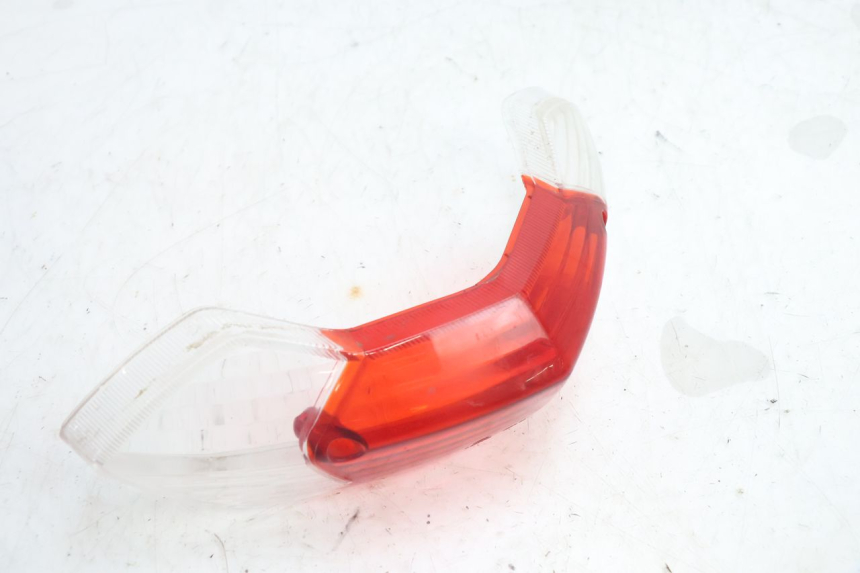 photo de COPERCHIO FANALE POSTERIORE PEUGEOT KISBEE 2T 50 (2010 - 2017) - Ricambio usato controllato