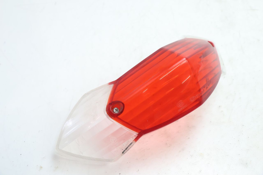 photo de STOP FANALE GEMMA PEUGEOT KISBEE 4T 50 (2010 - 2017) - Dettaglio del componente