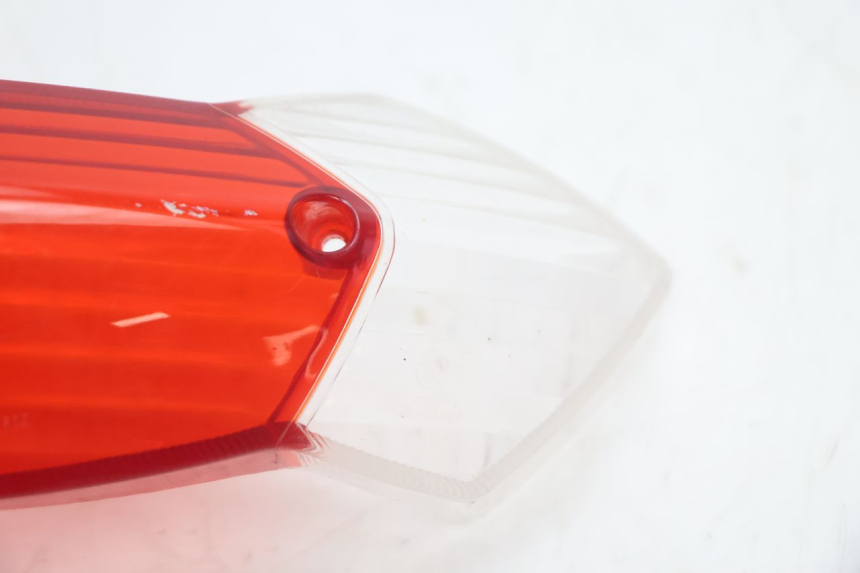 photo de STOP FANALE GEMMA PEUGEOT KISBEE 4T 50 (2010 - 2017) - Dettagli dei punti di fissaggio