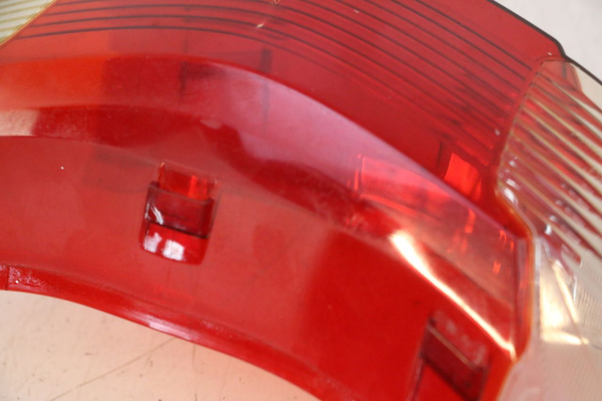 photo de COPERCHIO FANALE POSTERIORE JM MOTORS SANTANA 50 (2014 - 2023) - Altra angolazione