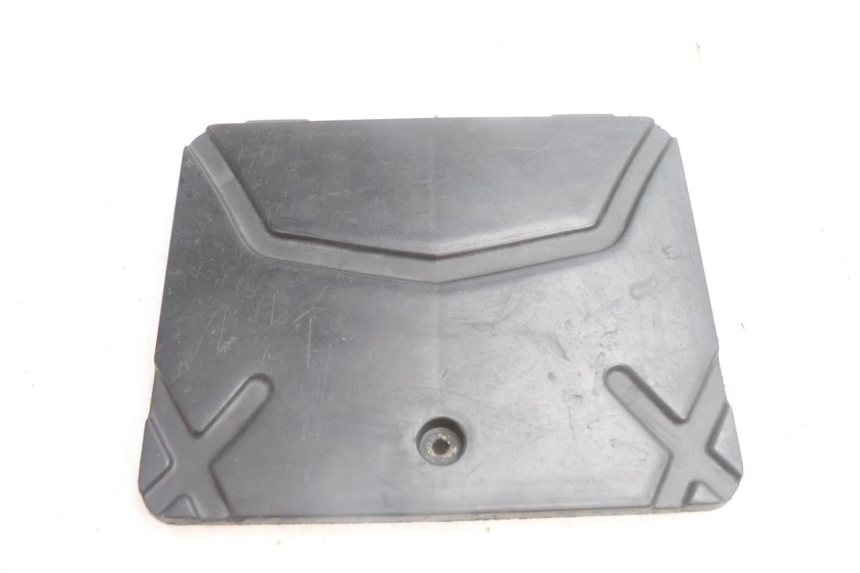 photo de BATTERIA COPERCHIO KYMCO AGILITY FR 2T 50 (2012 - 2017) - Dettaglio del componente