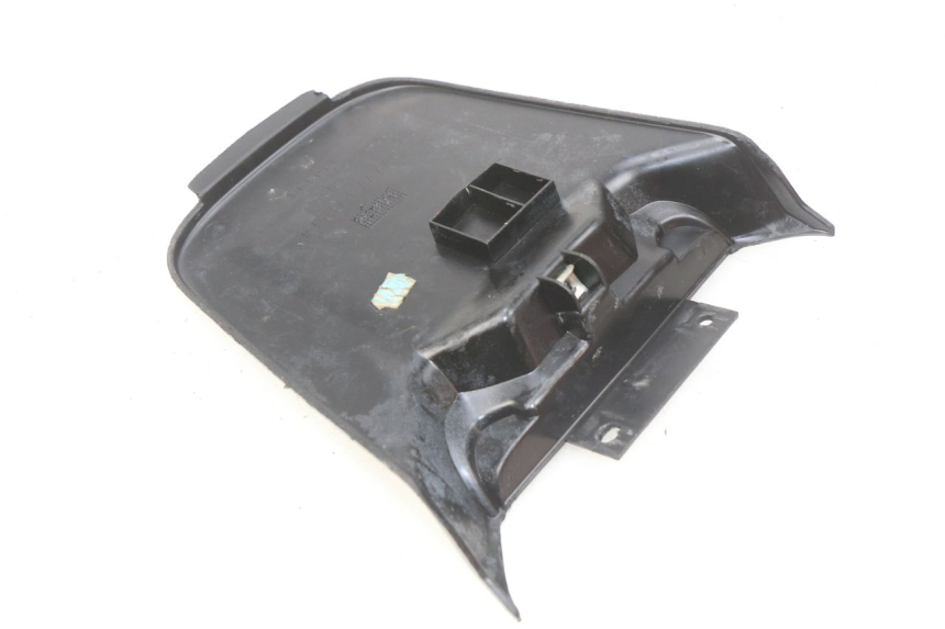 photo de COFANO BATTERIA MBK BOOSTER SPIRIT NAKED 50 (2004 - 2017) - Dettaglio del componente