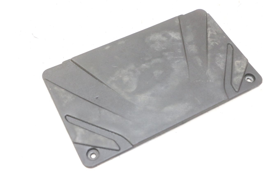 photo de BATTERIA COPERCHIO MOTRON BREEZY 4T 50 (2021 - 2025) - Dettaglio del componente