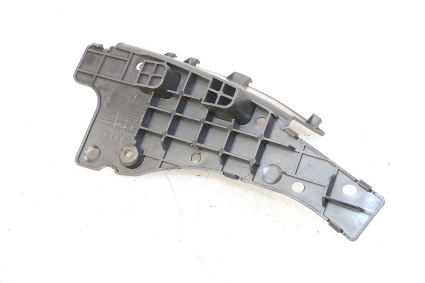 photo de COPERCHIO BATTERIA SUZUKI BURGMAN 125 (2007 - 2014) - Zoom sullo stato d'uso