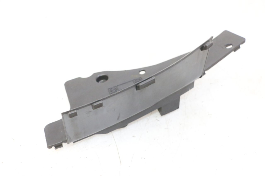 photo de COPERCHIO BATTERIA SUZUKI BURGMAN 125 (2007 - 2014) - Altra angolazione