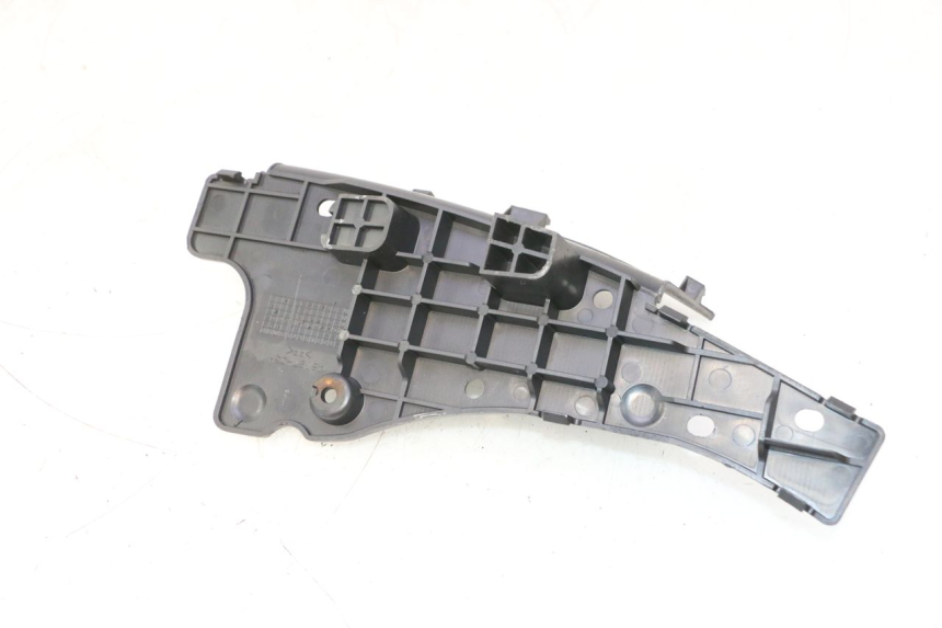 photo de COPERCHIO BATTERIA SUZUKI BURGMAN 125 (2007 - 2014) - Dettaglio del componente